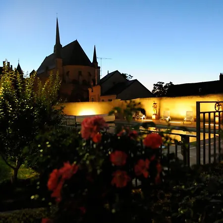 Отель Le Relais Du Bellay Монрёй-Беле