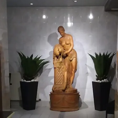 Hotel Le Relais Du Bellay