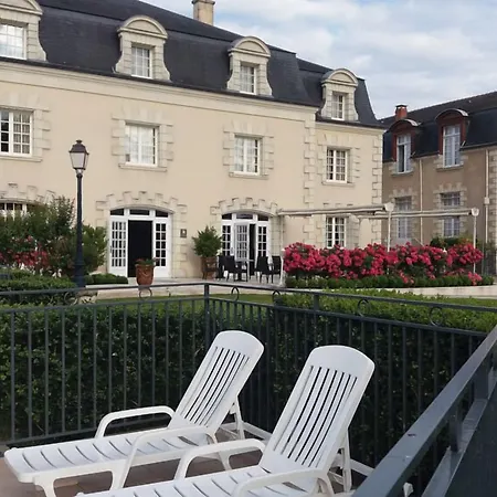 Le Relais Du Bellay 3*
