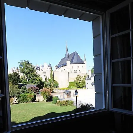 فندق Le Relais Du Bellay 3*