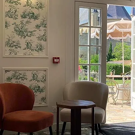 Le Relais Du Bellay 3*