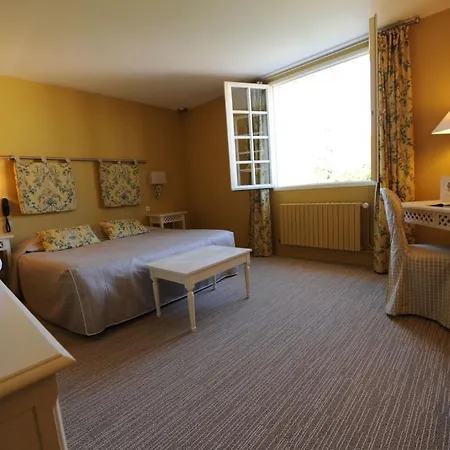 Le Relais Du Bellay 3*