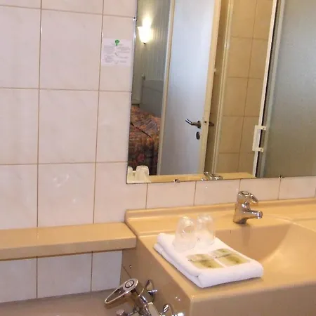 Le Relais Du Bellay Монрёй-Беле