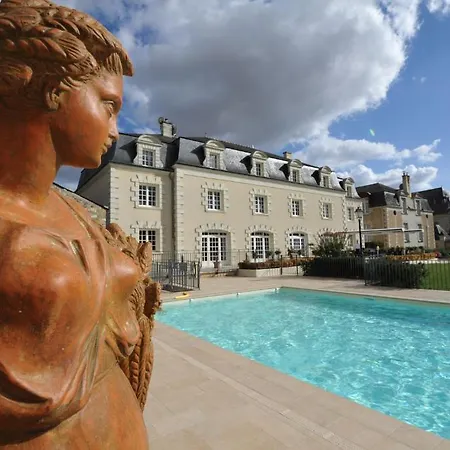 Hotell Le Relais Du Bellay 3*