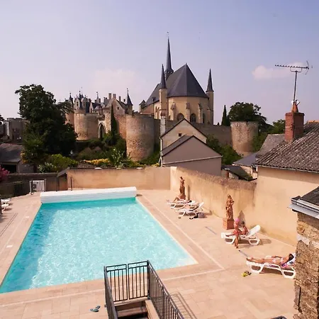 Hotell Le Relais Du Bellay