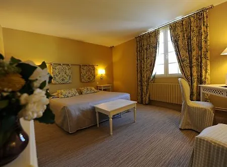 Hotell Le Relais Du Bellay 3*