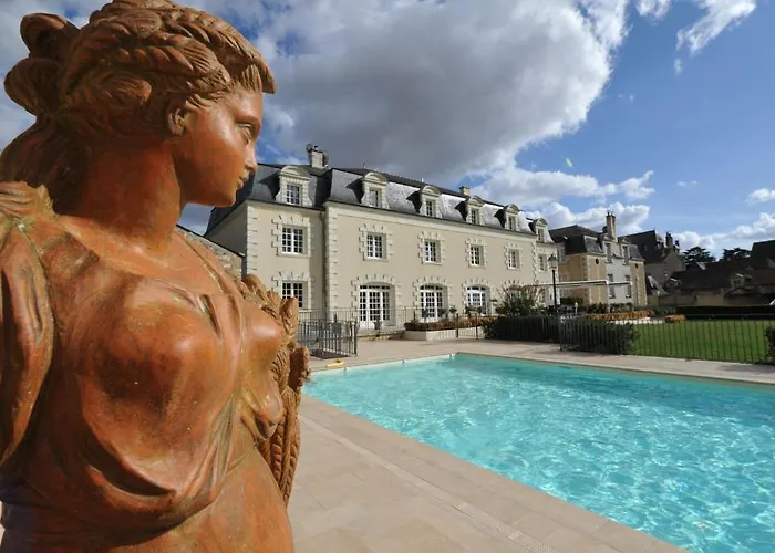 מלון Le Relais Du Bellay 3*